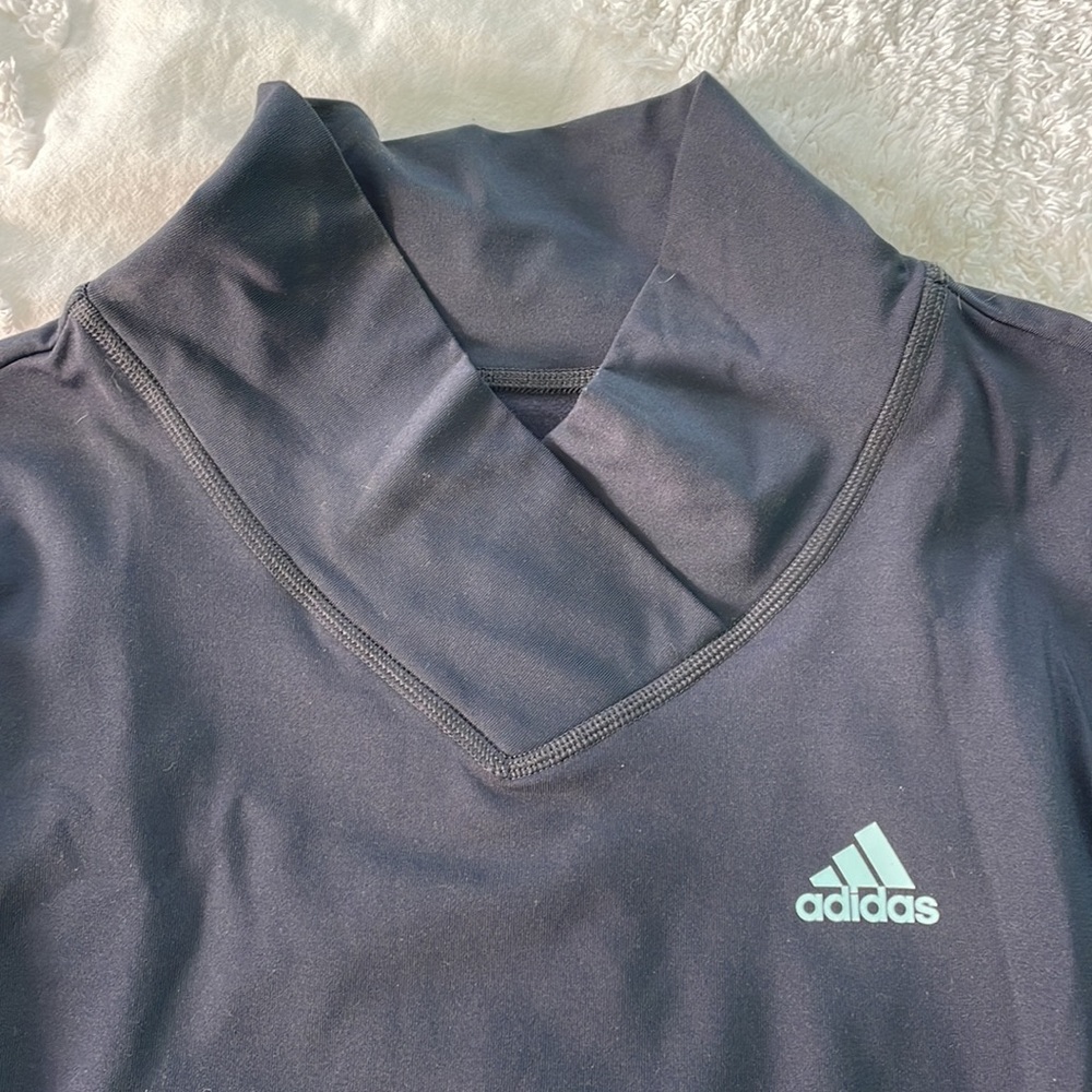 Adidas pullover. Size M. - Picture 2 of 5